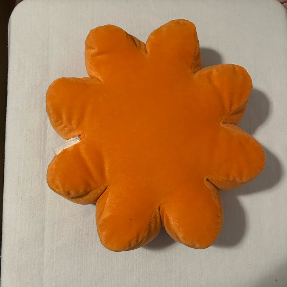 Colorful Flower-Shaped Pillow - Picture 2 of 3
